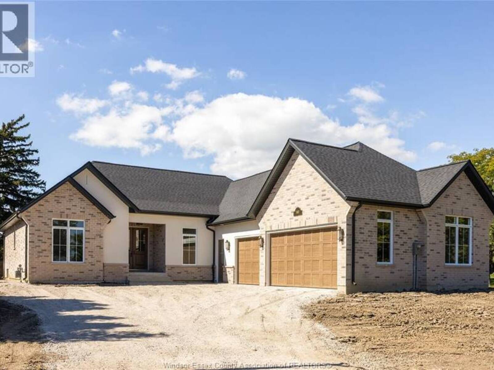507 MCTAGUE COURT, Windsor, Ontario N8P 1L3
