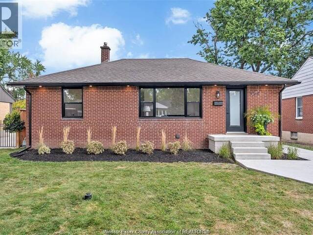 994 ISABELLE Windsor Ontario, N8S 3B2 - 3 Bedrooms Home For Sale