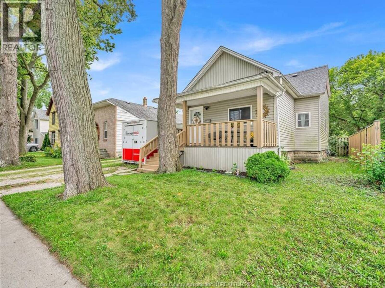 431 WELLINGTON, Windsor, Ontario N9A 5J3