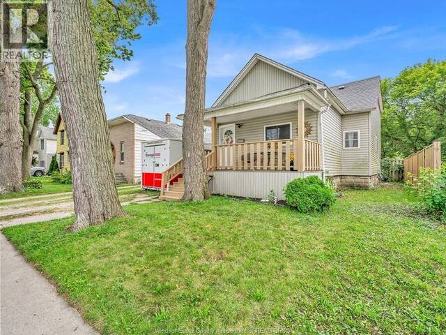 431 WELLINGTON Windsor Ontario, N9A 5J3 - 4 Bedrooms Home For Sale