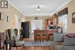 519 MCKAY | Windsor Ontario | Slide Image Ten