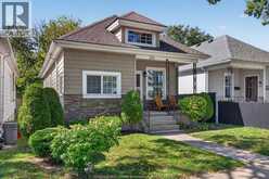 519 MCKAY | Windsor Ontario | Slide Image Three