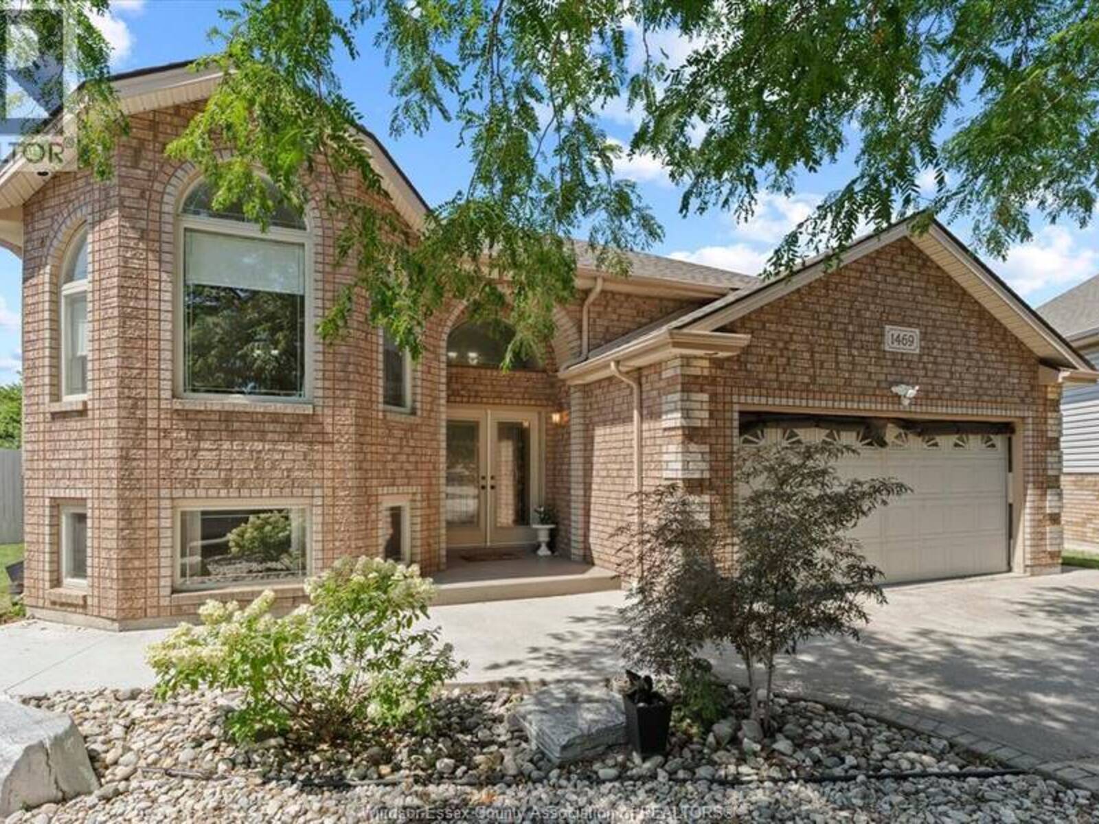 1469 MERIDIAN STREET, Windsor, Ontario N9G 3E5