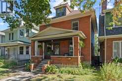 928 WINDERMERE | Windsor Ontario | Slide Image Two