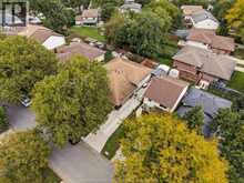 3090 FAIRLANE | Windsor Ontario | Slide Image Thirty
