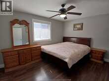 1926 MARK AVENUE | Windsor Ontario | Slide Image Eight