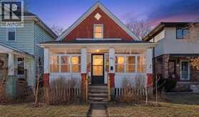 977 GLADSTONE | Windsor Ontario | Slide Image One