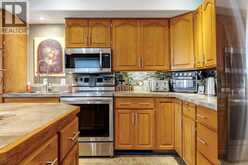 170 Lakeshore ROAD | Leamington Ontario | Slide Image Ten