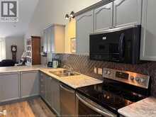 24 ERIE GLEN CRESCENT | Leamington Ontario | Slide Image Four