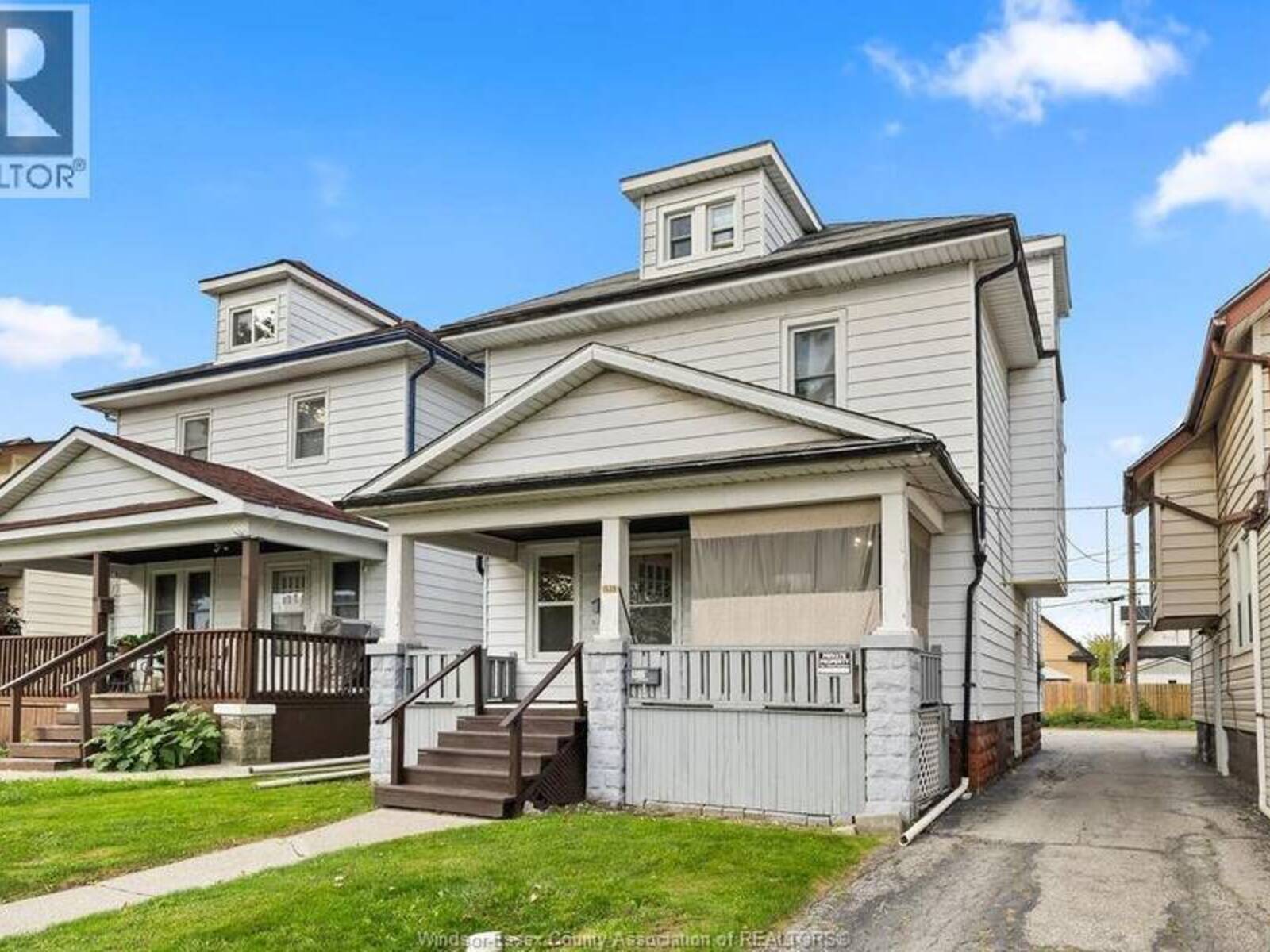1539 HOWARD, Windsor, Ontario N8X 3T5