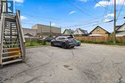 1539 HOWARD | Windsor Ontario | Slide Image Nine