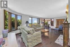11830 RIVERSIDE DRIVE East | Windsor Ontario | Slide Image Nine