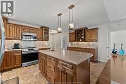 523 GOLFVIEW | Amherstburg Ontario | Slide Image Eleven