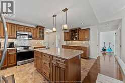 523 GOLFVIEW | Amherstburg Ontario | Slide Image Twelve