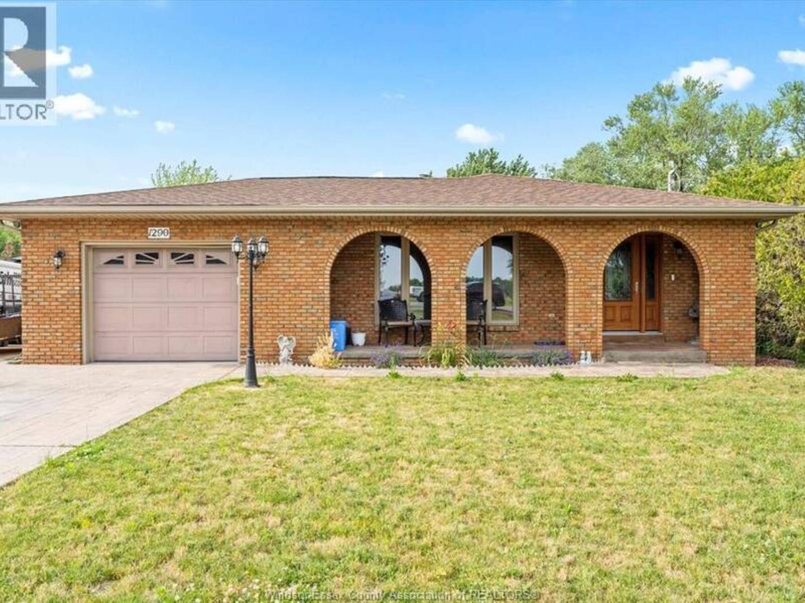 1290 County Road 22, Lakeshore, Ontario N0R 1A0