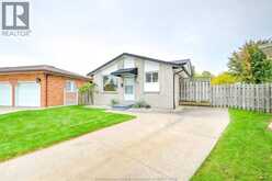 3325 DOLPHIN COURT | Windsor Ontario | Slide Image Three