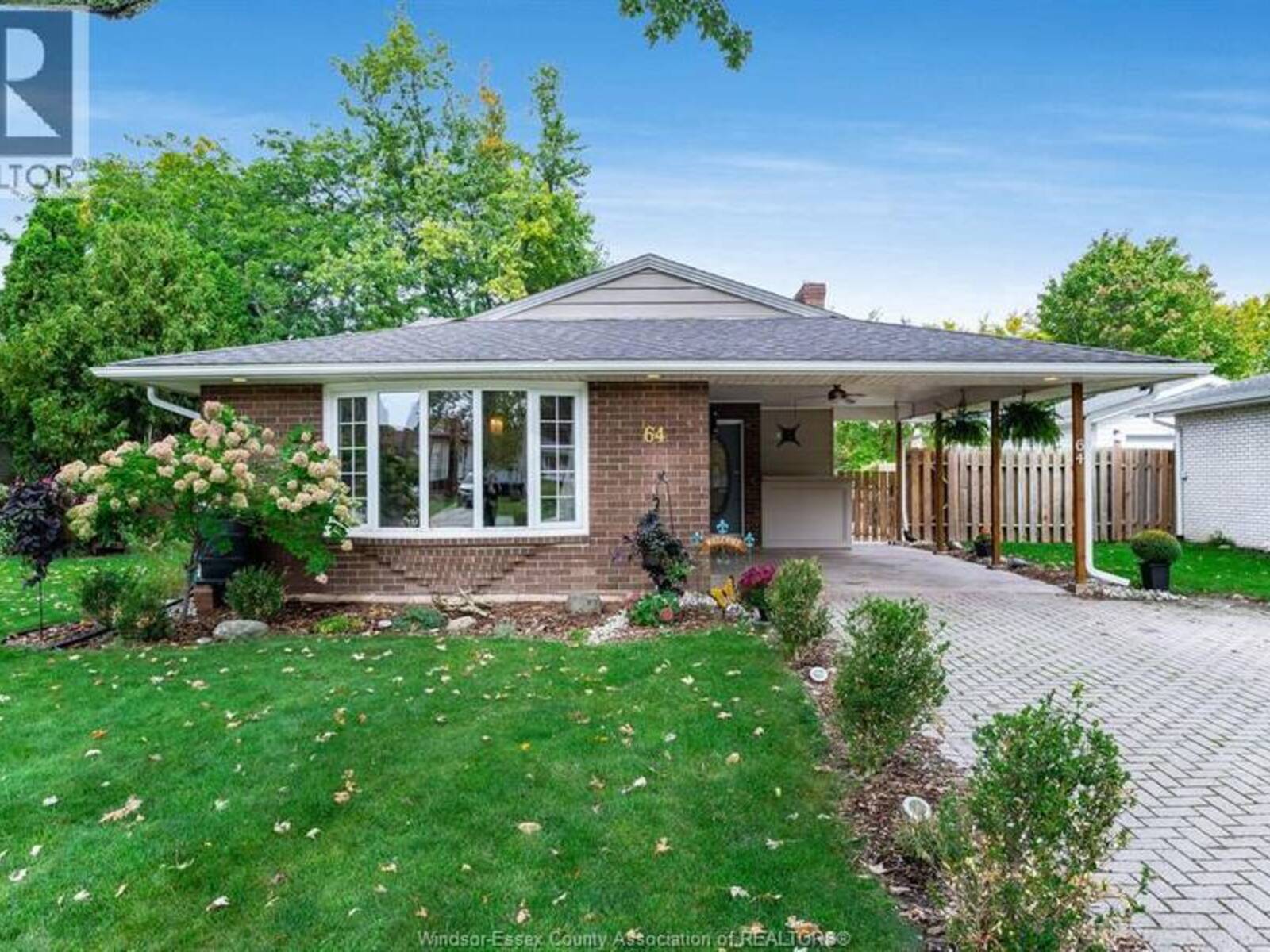 64 Palmer Dr, Kingsville, Ontario N9Y 3B4