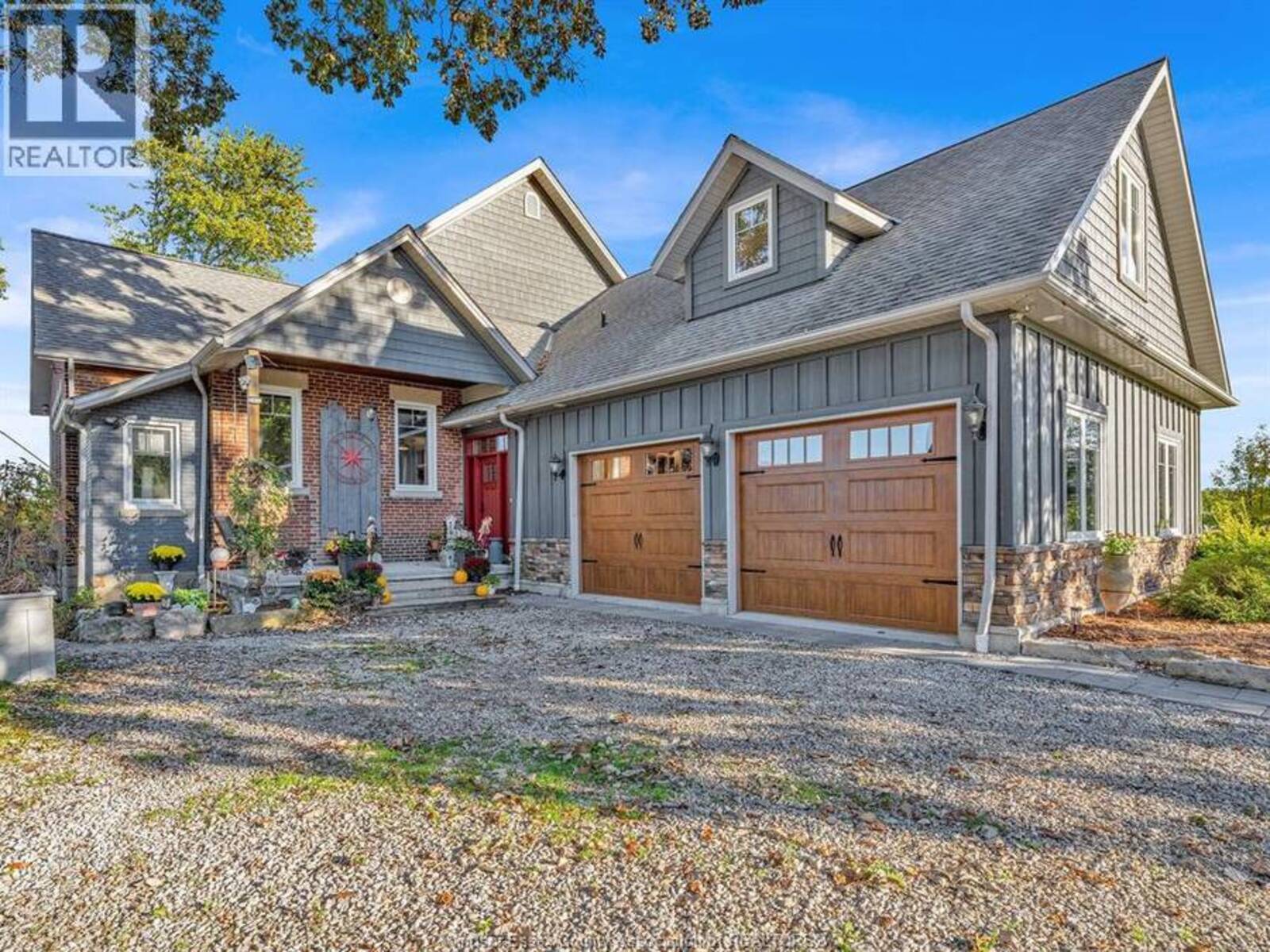 414 ELMSTEAD, Tecumseh, Ontario N8N 2L9