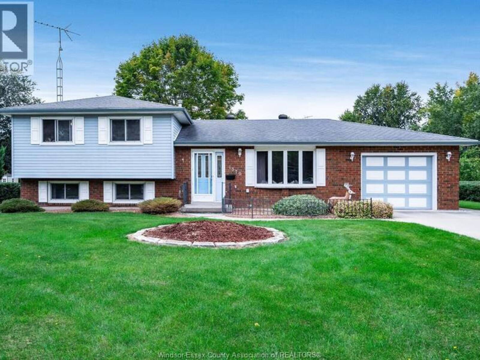 1379 Oxford Ave, Kingsville, Ontario N9Y 2G7
