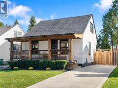 2328 FOREST Windsor Ontario, N8W 2G8