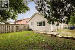 1028 REEDMERE RD | Windsor Ontario | Slide Image Nineteen