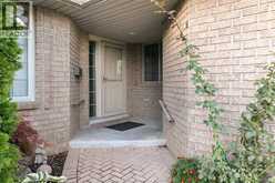 1487 IMPERIAL CRESCENT | Windsor Ontario | Slide Image Three