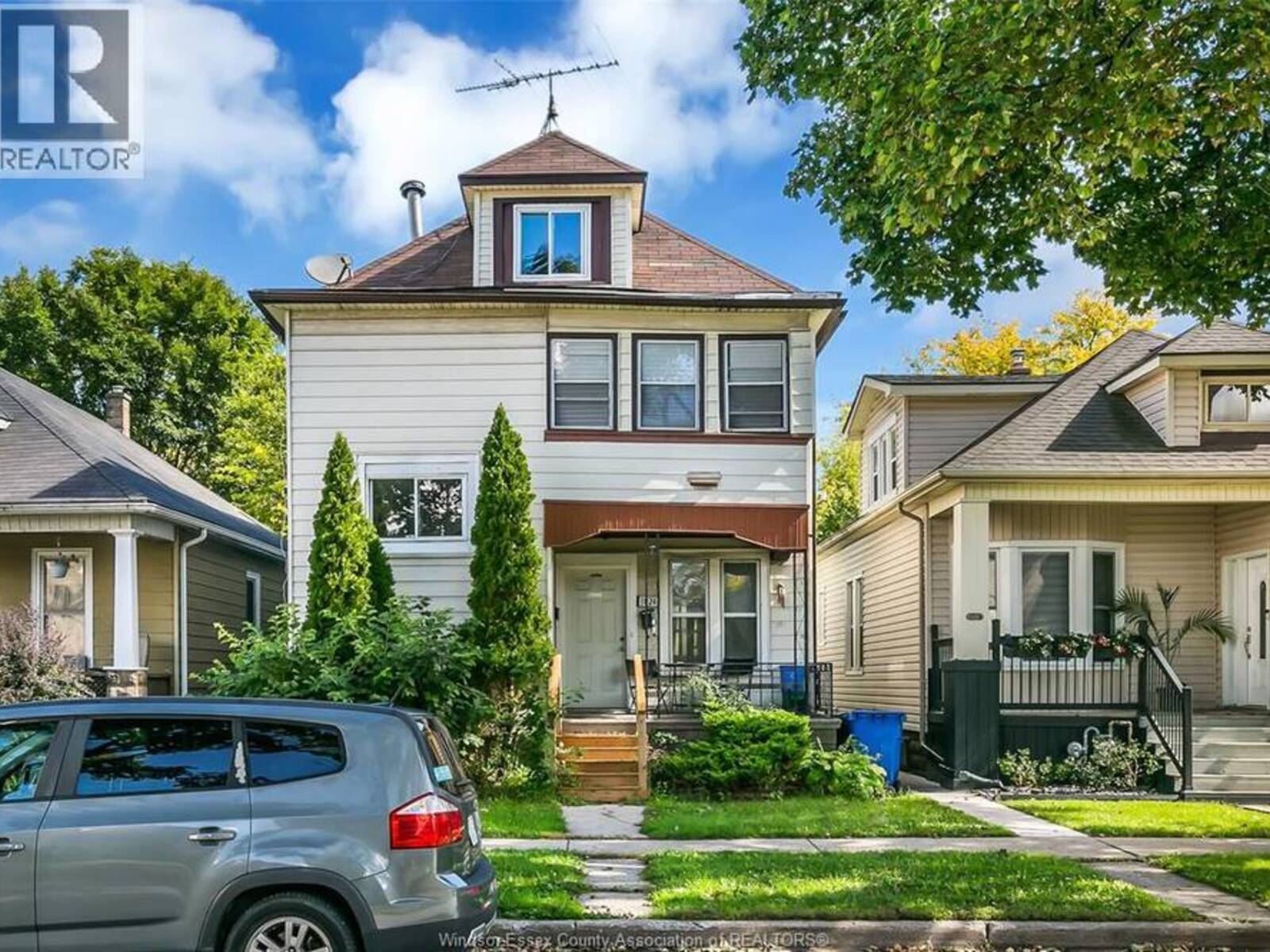 1022-1024 LINCOLN RD, Windsor, Ontario N8Y 2H4