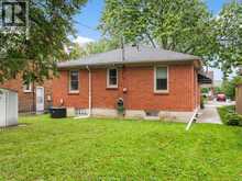 2567 WINDERMERE | Windsor Ontario | Slide Image Twenty-six