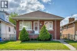 969 LANGLOIS | Windsor Ontario | Slide Image One