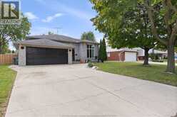 303 STONE RIDGE AVENUE | Amherstburg Ontario | Slide Image Three