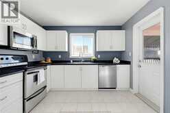 2385 GATWICK | Windsor Ontario | Slide Image Eleven