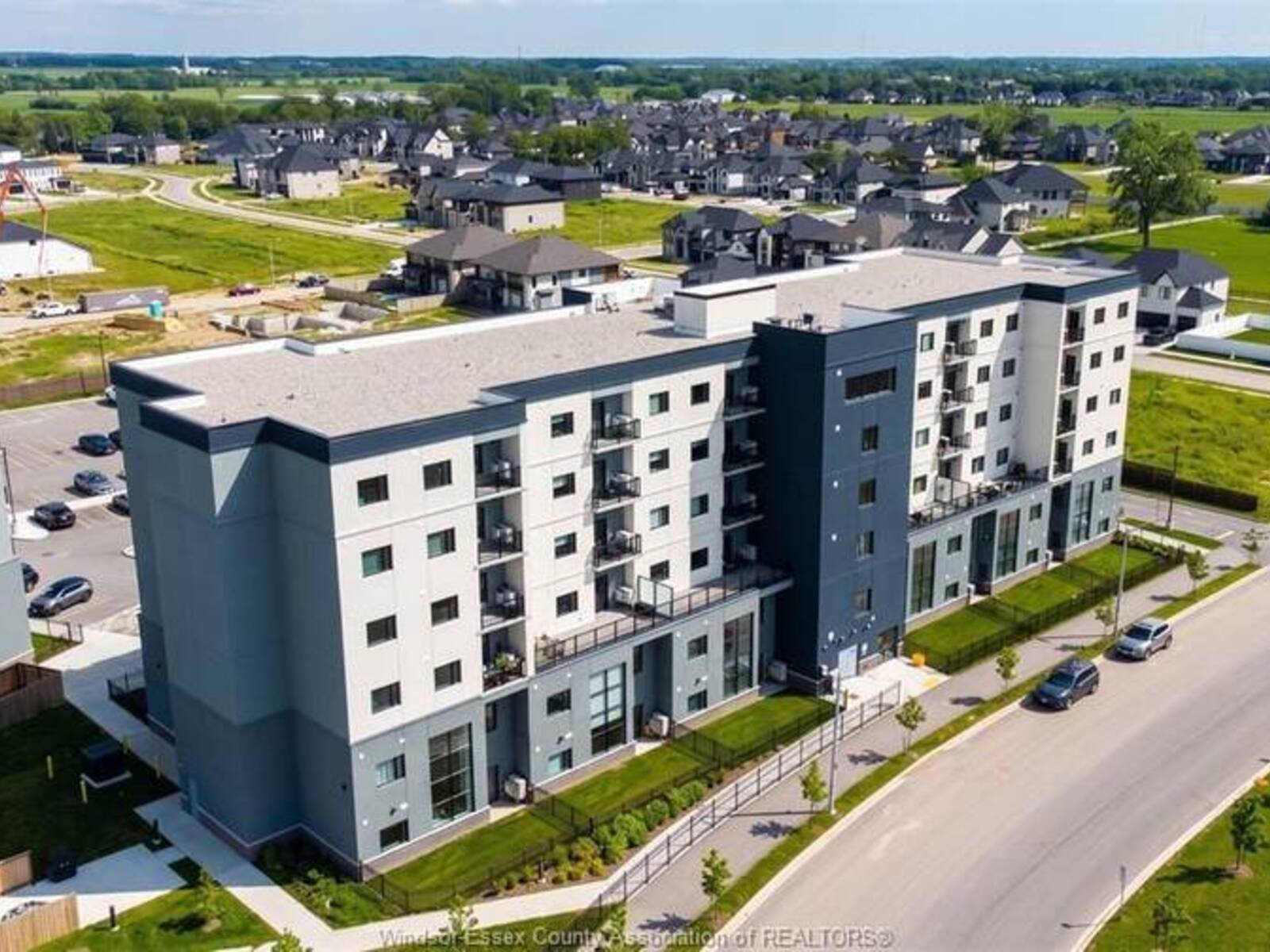 7333 MEO BOULEVARD Unit# 111, LaSalle, Ontario N9H 0P4