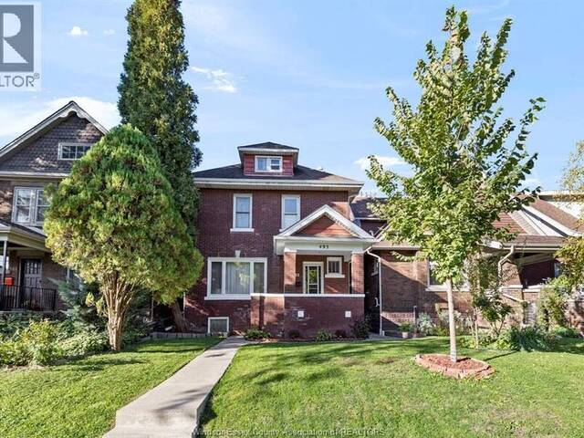 493 MOY AVENUE Windsor Ontario, N9A 2N3 - 4 Bedrooms Home For Sale