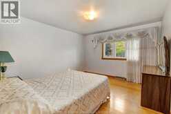 16 PULFORD | Leamington Ontario | Slide Image Thirteen