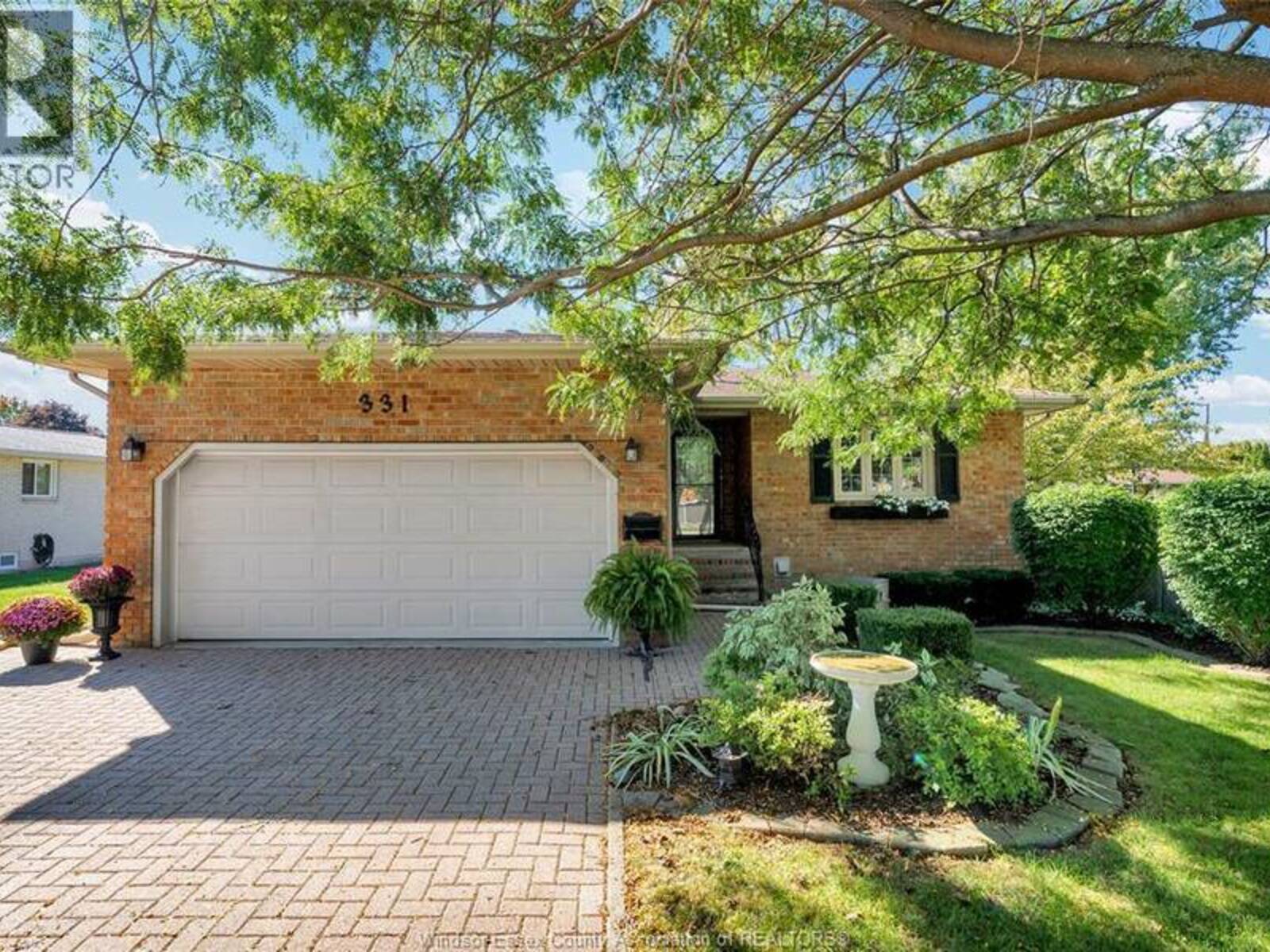 331 LESPERANCE, Tecumseh, Ontario N8N 1W2