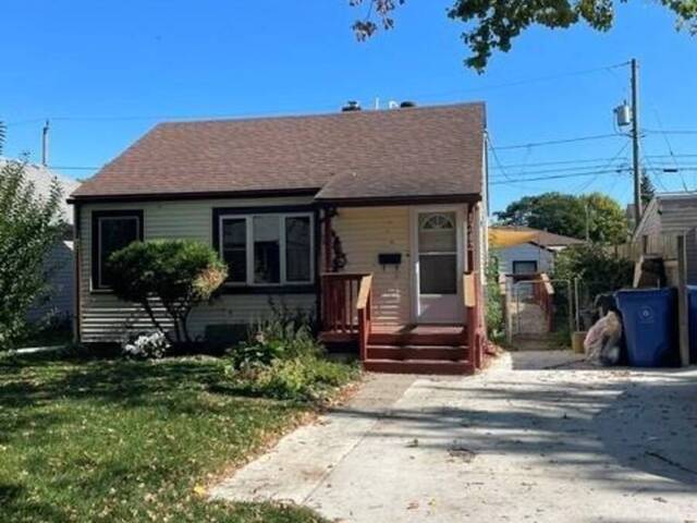 1242 LABADIE Windsor Ontario, N8Y 4G7 - 2 Bedrooms Home For Sale