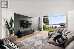 8678 RIVERSIDE DRIVE | Windsor Ontario | Slide Image Nine