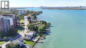 8678 RIVERSIDE DRIVE | Windsor Ontario | Slide Image Forty-eight