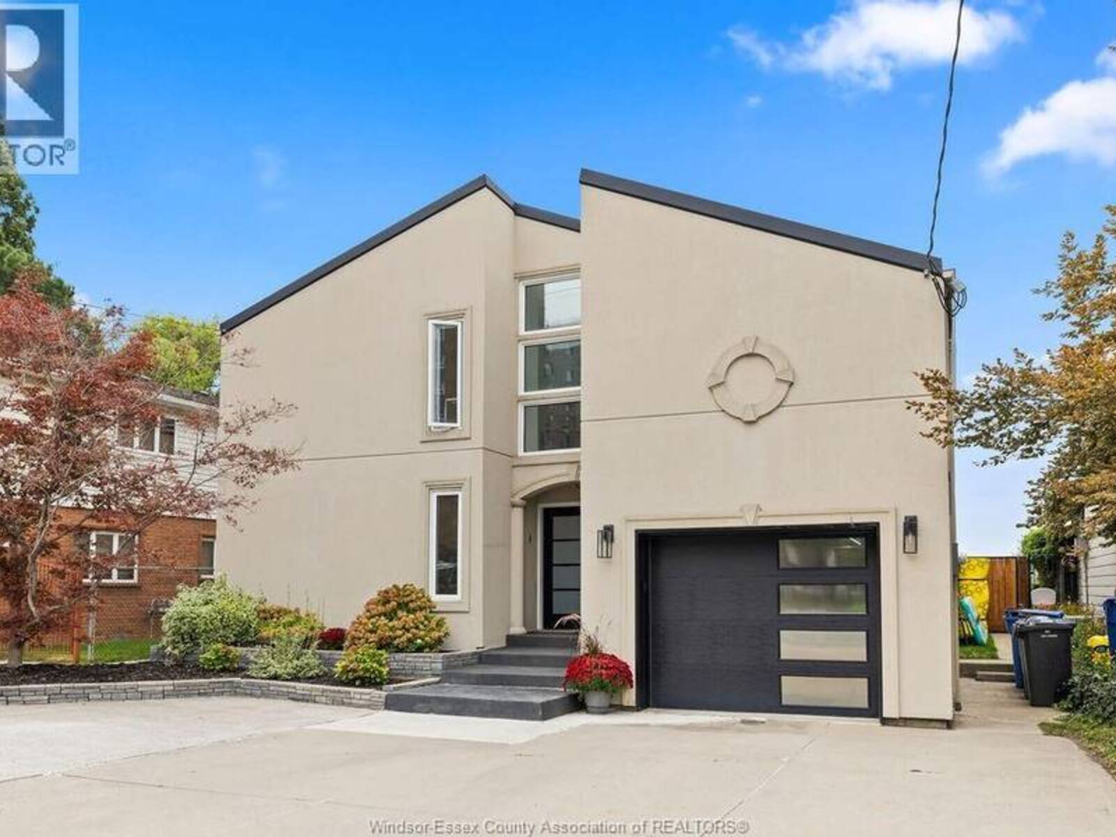 8678 RIVERSIDE DRIVE, Windsor, Ontario N8S 1E9