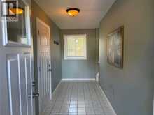 40 HOLIDAY COURT | Amherstburg Ontario | Slide Image Two