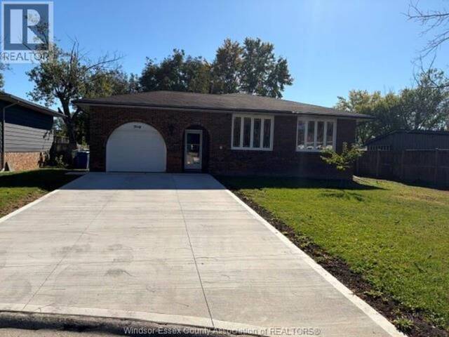 40 HOLIDAY COURT Amherstburg Ontario, N9V 3A8 - 4 Bedrooms Home For Sale
