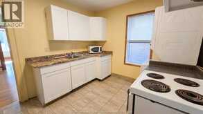 721-723 CAMPBELL AVENUE | Windsor Ontario | Slide Image Ten