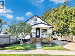 1541 ALBERT Windsor Ontario, N8Y 3R3