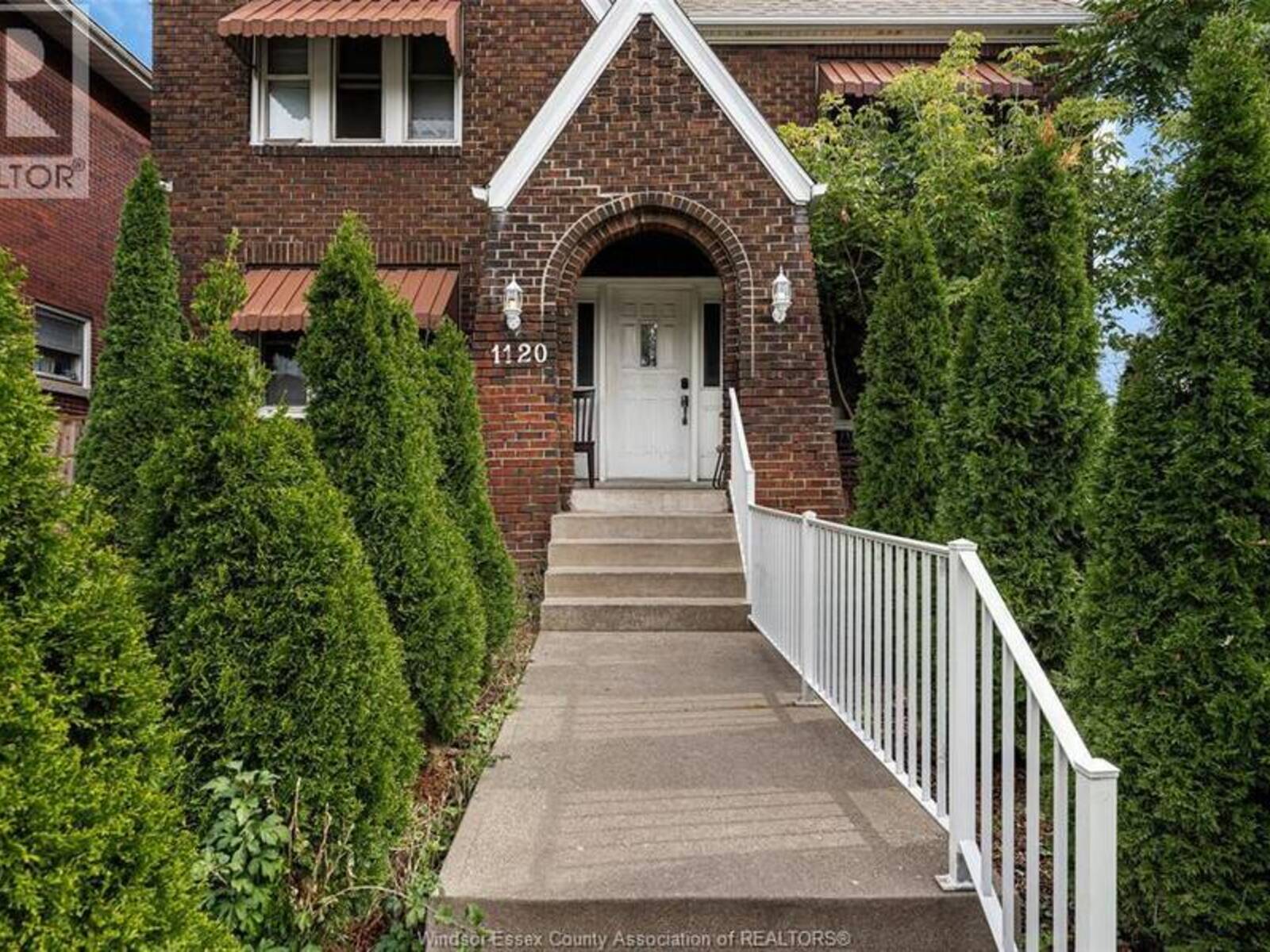 1120 DOUGALL AVENUE, Windsor, Ontario N8L 0B6