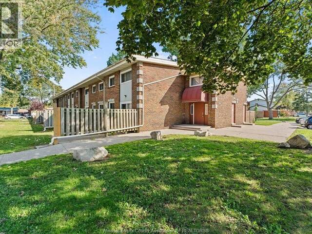 1730 COLUMBIA COURT Unit# 106 Windsor Ontario, N9E 1B1 - 2 Bedrooms Condo For Sale