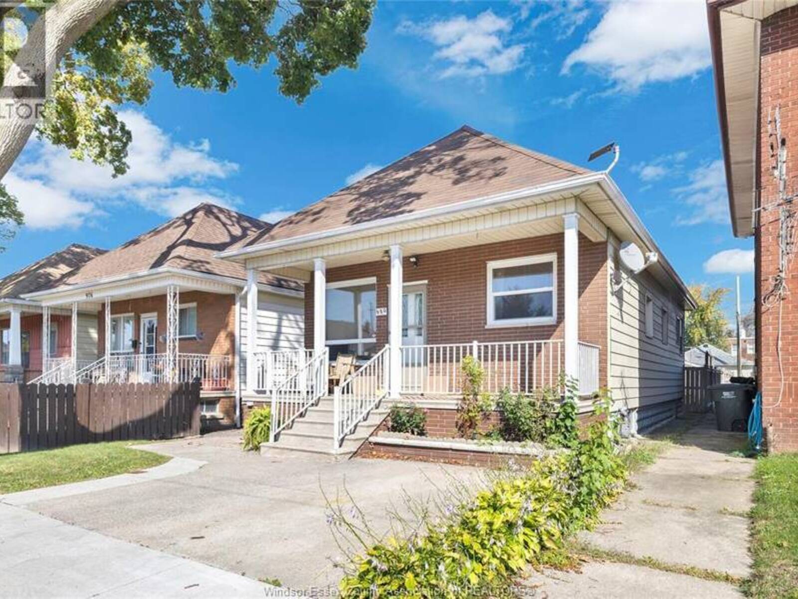 980 MARION, Windsor, Ontario N9A 2J2