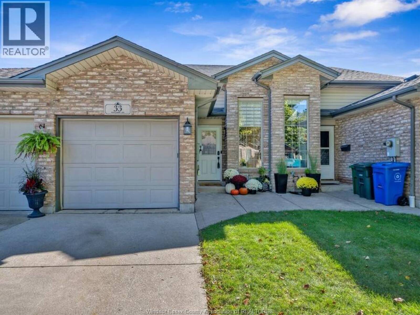 33 TOFFLEMIRE STREET, Amherstburg, Ontario N9V 4E3