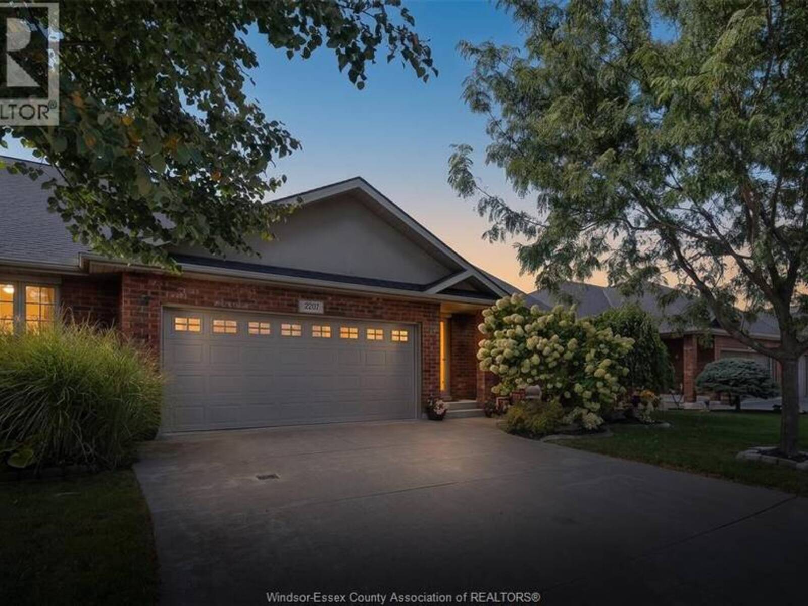 2207 KATELLA, Windsor, Ontario N8P 0A4