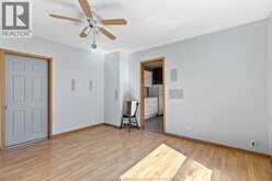 2352 CHANDLER | Windsor Ontario | Slide Image Six