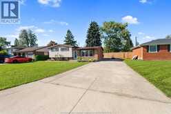 2505 LONGFELLOW | Windsor Ontario | Slide Image Three